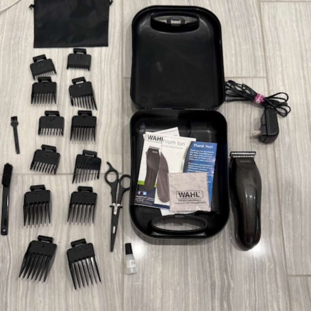 BRAND NEW -Wahl  Cordless Hair Clippers, Lithium-Ion Rechargeable Kit